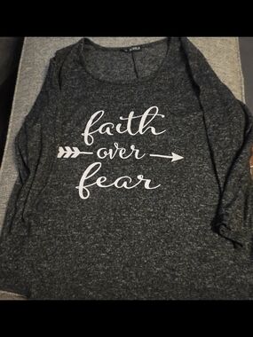 Storybuch Charcoal Long Sleeve 'Faith Over Fear' Graphic Tee
